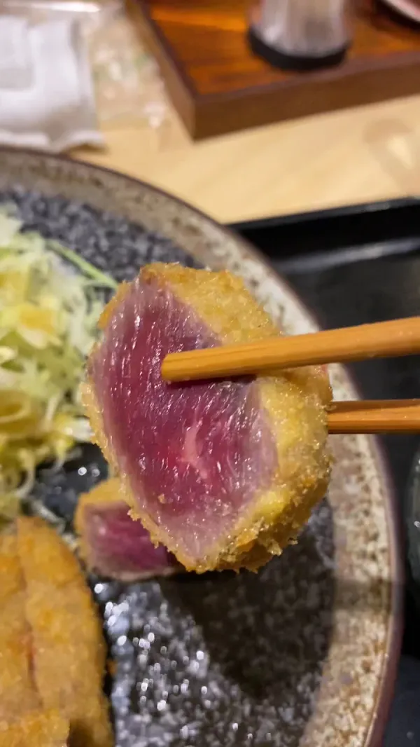 北海道プレミアム黒毛和牛 ステーキ丼&牛かつ ふしみ 사진 2