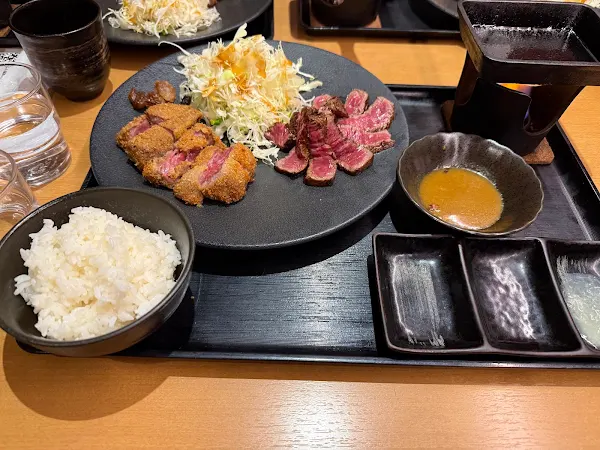 北海道プレミアム黒毛和牛 ステーキ丼&牛かつ ふしみ 사진 5