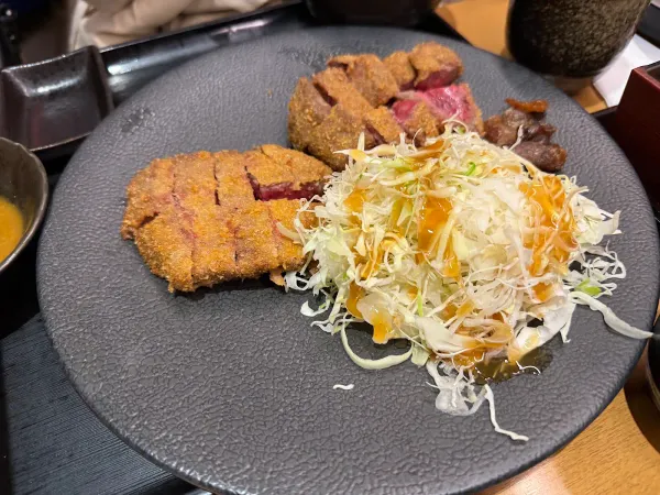 北海道プレミアム黒毛和牛 ステーキ丼＆牛かつ ふしみの写真5