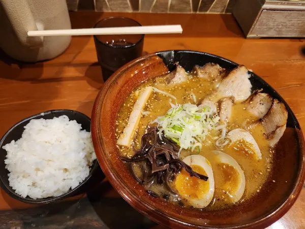 라멘 요시야마쇼우텐 다누키코지점 사진 4