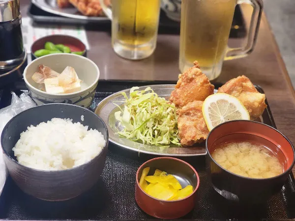 若鶏時代 なると 本店の写真3