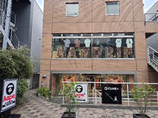 AAPE STORE 原宿 사진 3