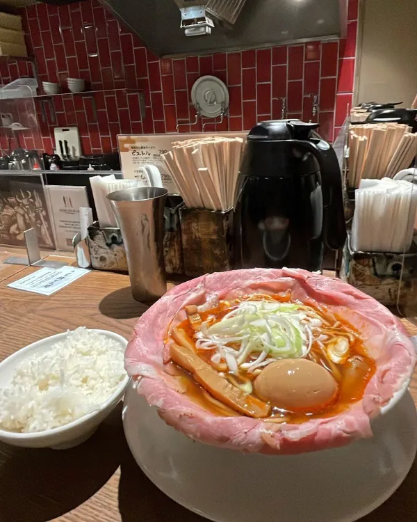 ラーメン大戦争 梅田店⭐ 사진 3