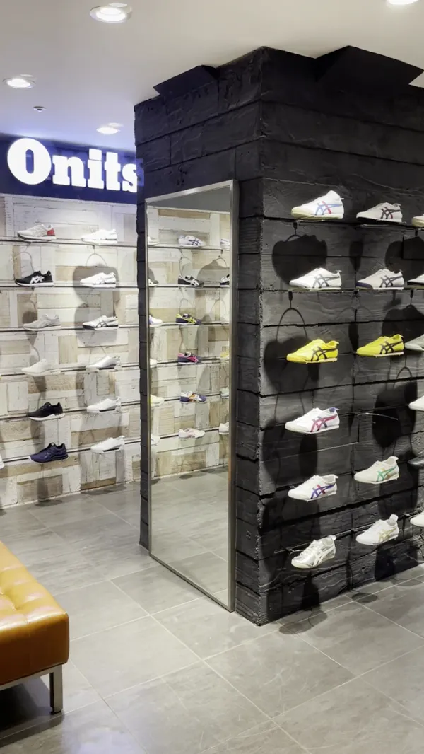 Onitsuka Tiger PARCO Fukuoka Store 사진 2