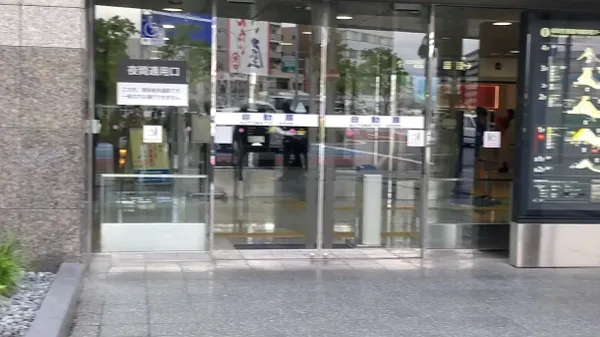 [1-07] 후쿠오카공항 국내선터미널 정류소 사진 2