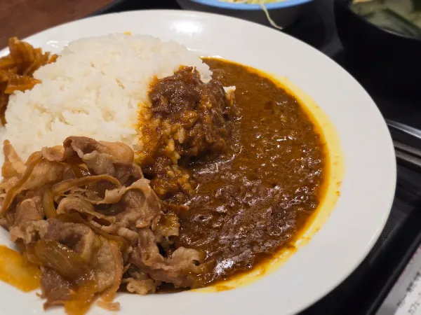 松屋 天神店の写真4