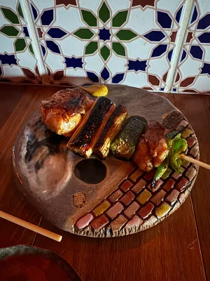 炭火焼屋台 膠