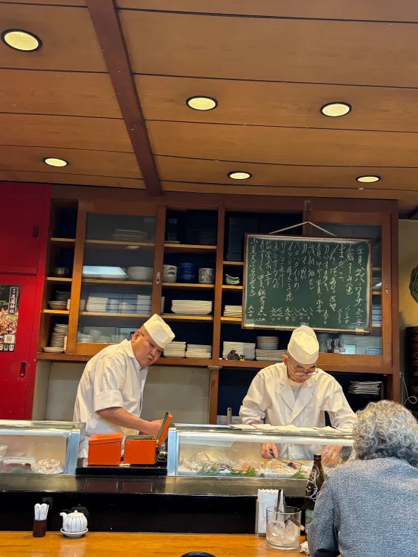 すし亭郡司の写真5