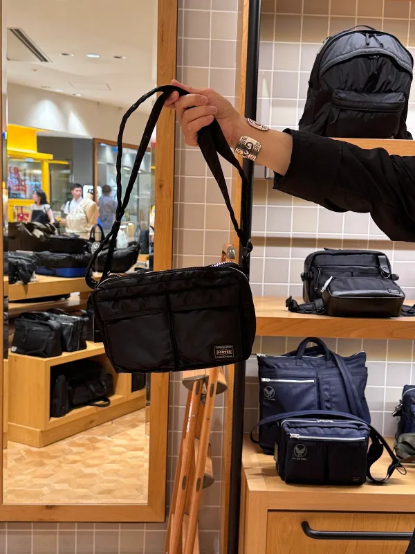 KURA CHIKA by PORTER Namba Store 사진 4
