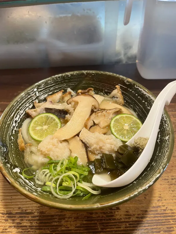 新世界 かすうどん ラーメン 恵美須屋 本店の写真2