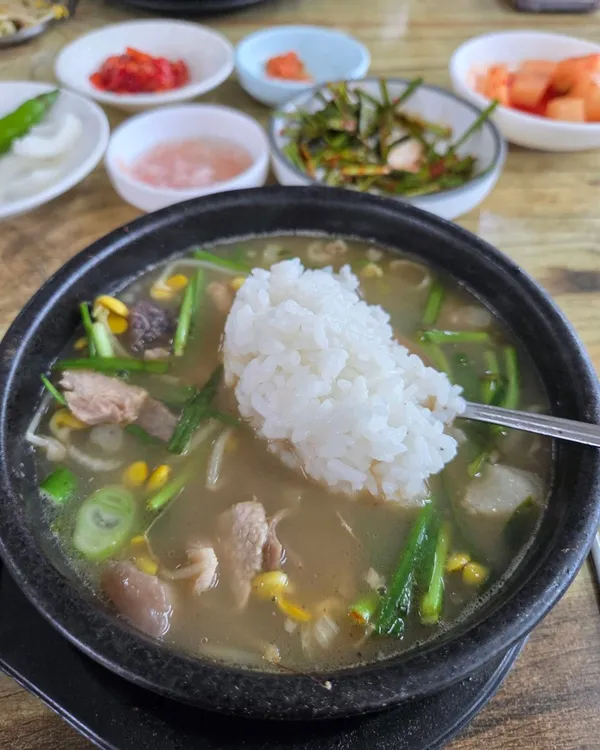 고성장터국밥 사진 5