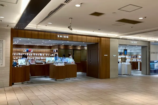 SHIRO ルミネエスト新宿店 사진 4