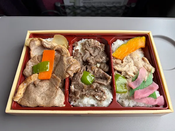 そば処 弁菜亭 ７・８番ホーム売店 사진 3