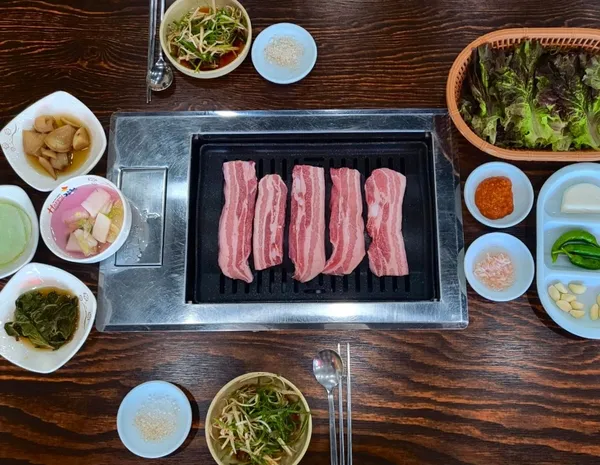 뚜꺼비불고기식육식당 사진 2
