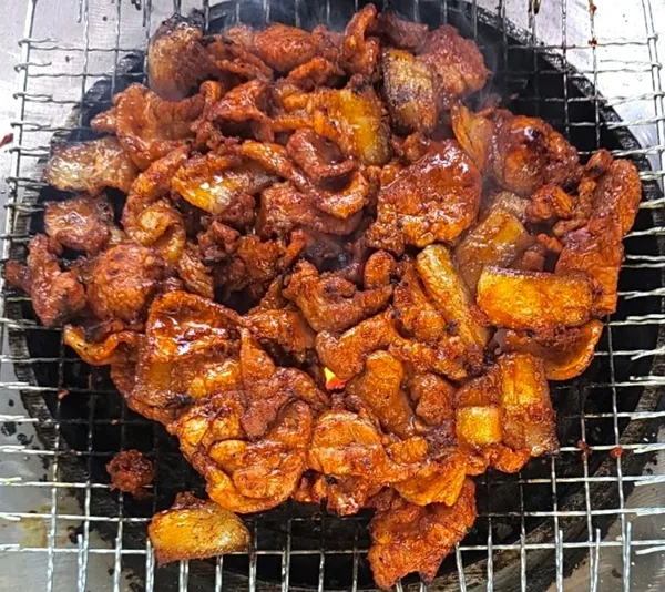 뚜꺼비불고기식육식당 사진 4