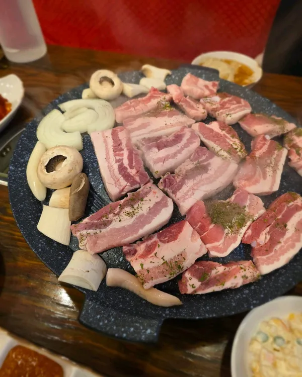 돈이돈이 강남대점