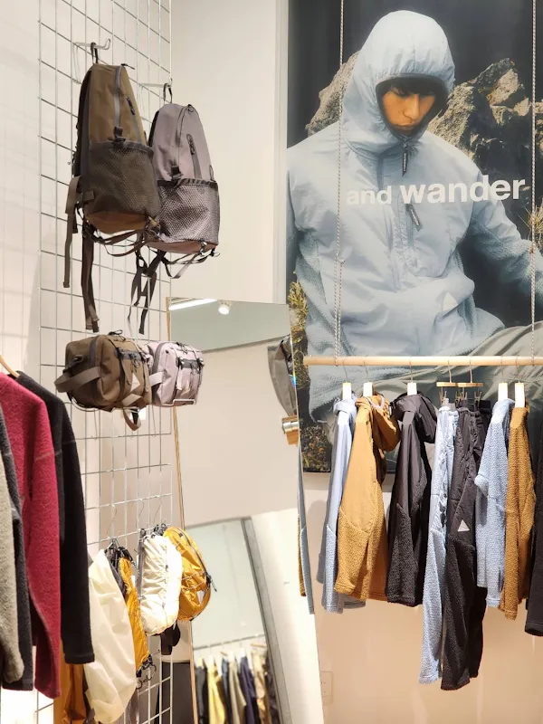 and wander OSAKA GRANDFRONT 사진 4