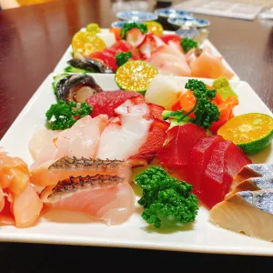 割烹大鷲 (大鷲寿し)