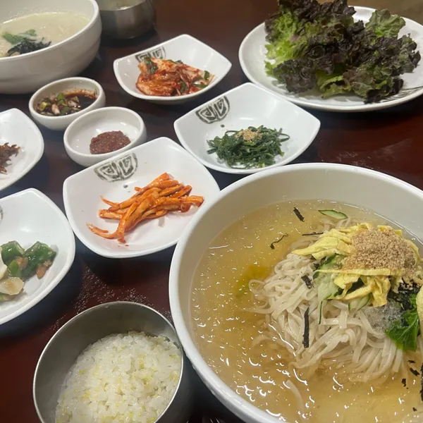 골목안손국수