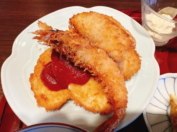 洋食手嶋の写真5