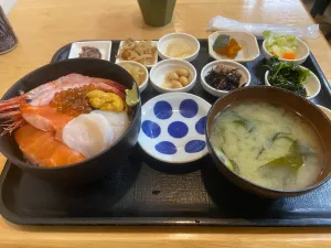 朝市の味処 茶夢