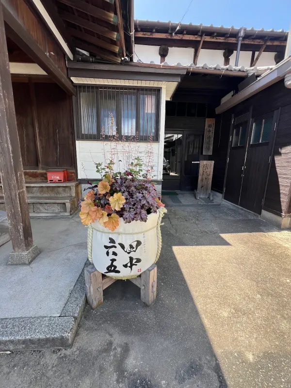 (有)白糸酒造 사진 2