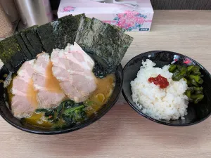 横浜家系ラーメン 武双家