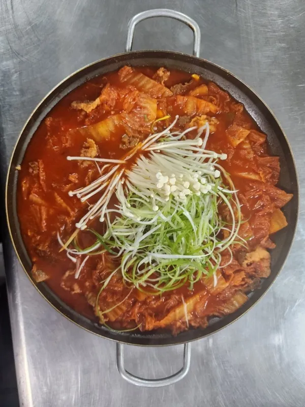 이정희차돌박이김치두루치기 사진 2