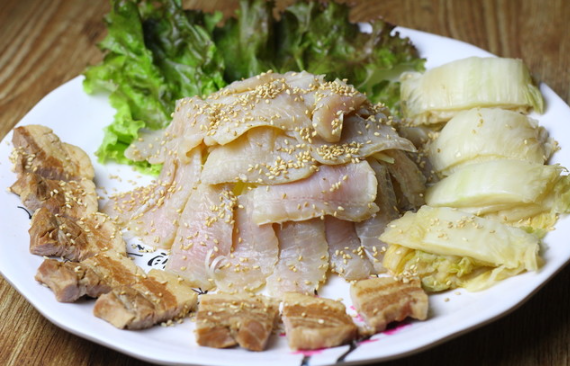 辛ちゃん(焼肉、ネネチキン) 사진 4