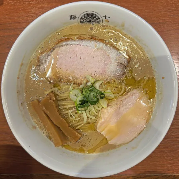らぁ麺とうひちの写真4