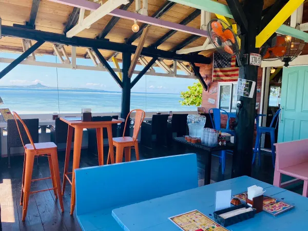 本部町Sea Side Cafe & Bar BuLL's カフェ＆バー