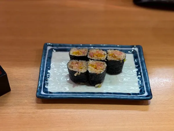 立ち飲み鮨 謹賀 駅前第3ビル 사진 5