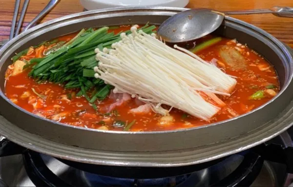 빨간거짱구네 본점 사진 2