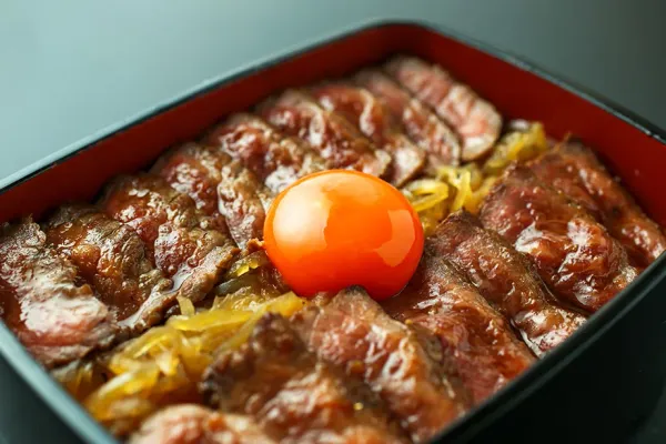 Beef Rice Bowl Roman Tei Hankyu Sanbangai 사진 3