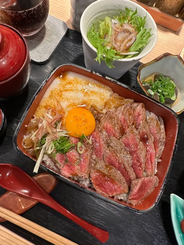Beef Rice Bowl Roman Tei Hankyu Sanbangai 사진 4