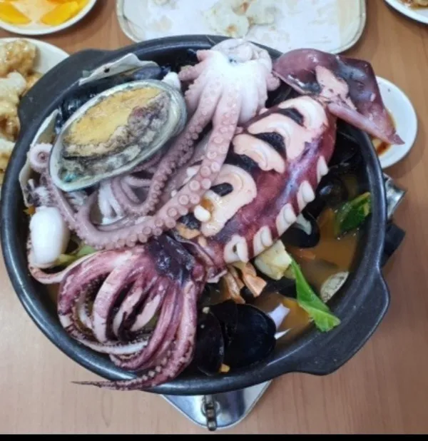 사거리 짬뽕집 사진 2