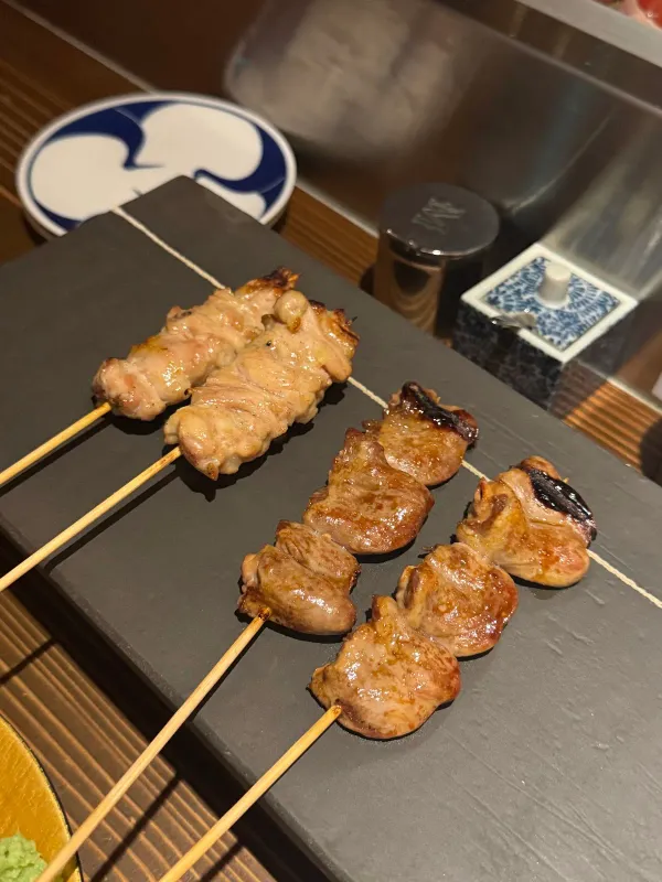 博多のよる 焼き鳥マル。 사진 4