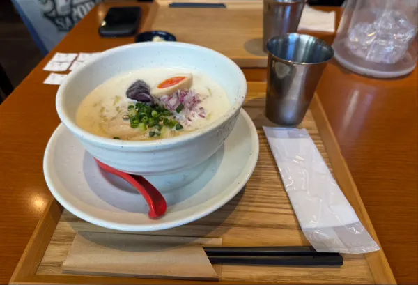 鶏白湯ラーメン 白鶏舎 HAKKEISHA 사진 4