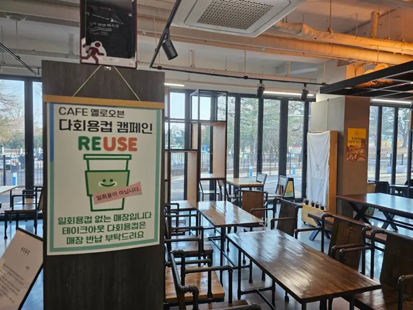CAFE イエローオーブンの写真5