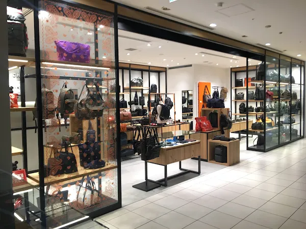 KURA CHIKA by PORTER Kobe Store