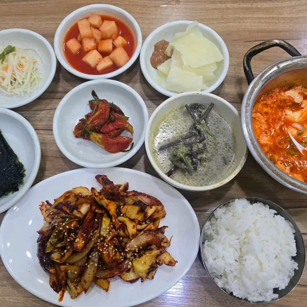 천안식당 사진 2