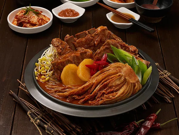 김윤이감자탕&뼈숯불구이 영통구청점 사진 4