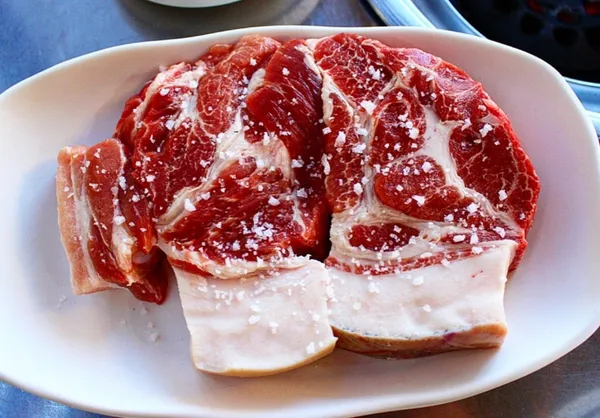 꽃돼지연탄구이 사진 2