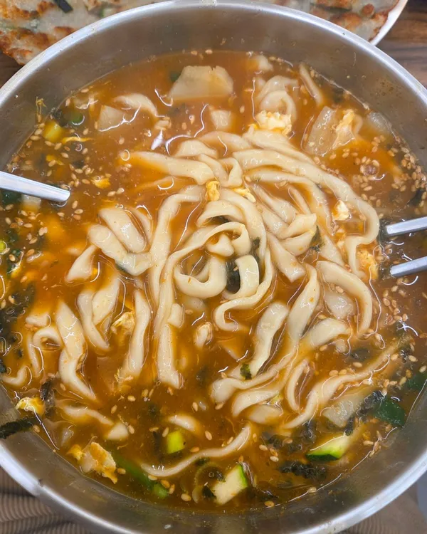 왕솔밭칼국수
