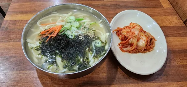 총각손칼국수 대전점 사진 3
