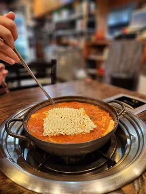 マンベ食堂