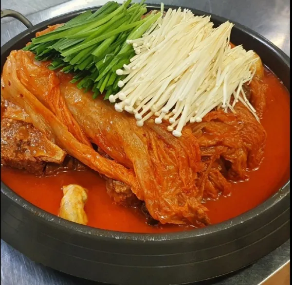 김균석청기와뼈해장국감자탕 백마점