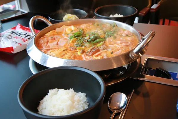 완백부대찌개 여의도식객촌점 사진 4