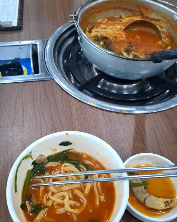 コスギョンシャブカルグクスの写真5