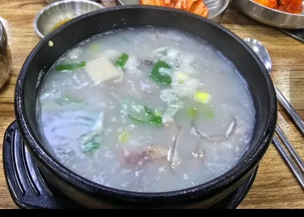 ウリソヤンピョンヘジャンクク本店の写真5